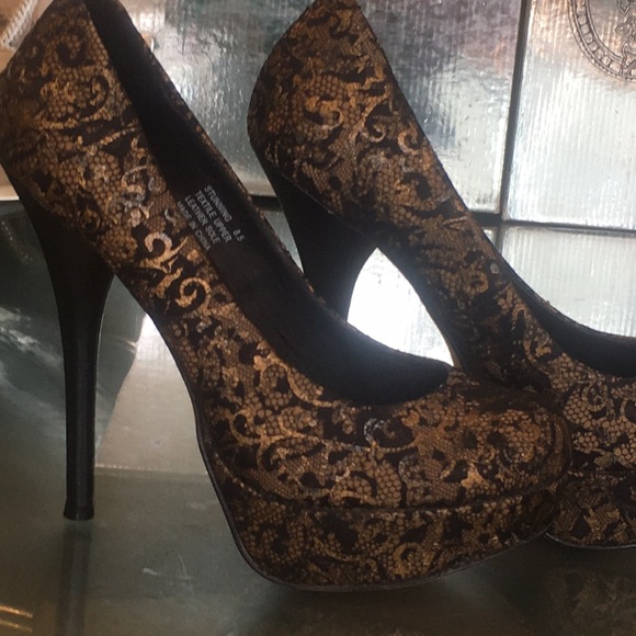 Ladies heels textile upper size 8.5 - Picture 1 of 6